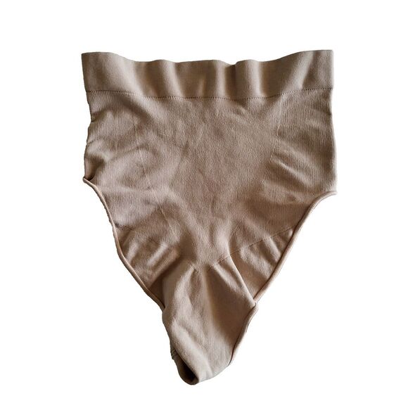 NEW SKIMS Size S/M Beige Mid Waist Thong SH-MWT-0108 Slimming Smoothing - Picture 1 of 6